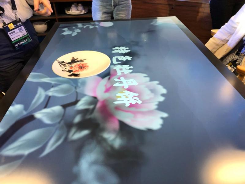 顾客自助点餐桌